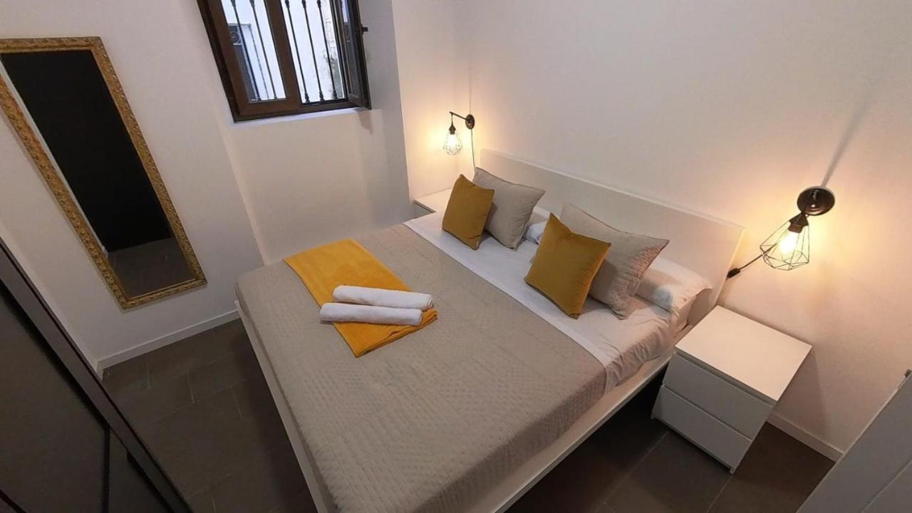 Alojamiento Los Naranjos Piscina Y Parking Gratuito Jaén Exterior foto